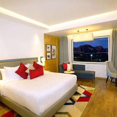 Отель Ramada By Wyndham Katra Station Road Экстерьер фото